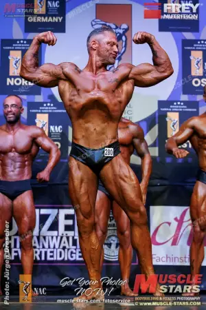 2025 nac deutsche 2033