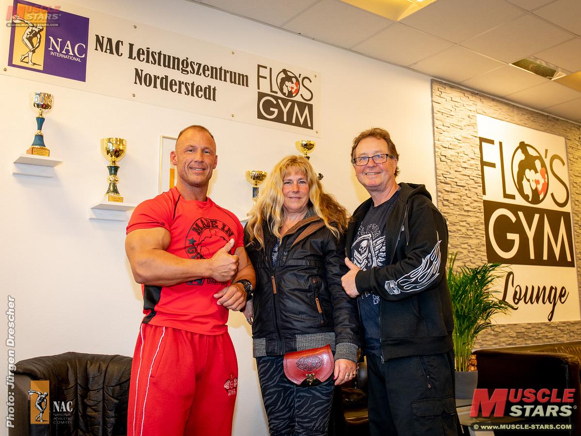 NAC Posing-Workshop im "Flo's Gym" in Norderstedt Gastgeber Florian Dau, Esther und Harald Hoyler